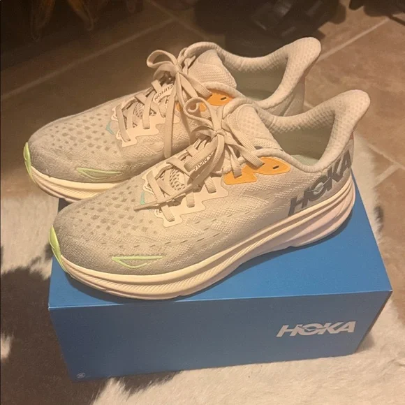 HOKA One One Clifton 9 - vanilla astral (women’s) - Picture 2 of 11